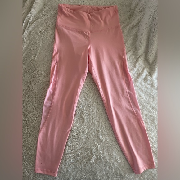Old Navy Pants - OLD NAVY Active Elevate Leggings Women’s Size Medium With Mesh-Panel Color Coral